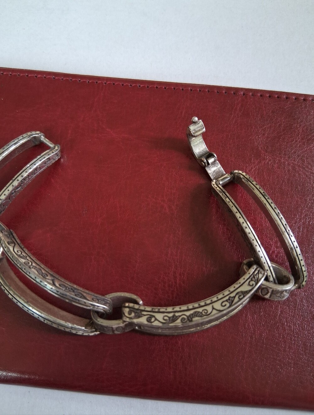 Mid Century Link Bracelet - Picture 4 of 6